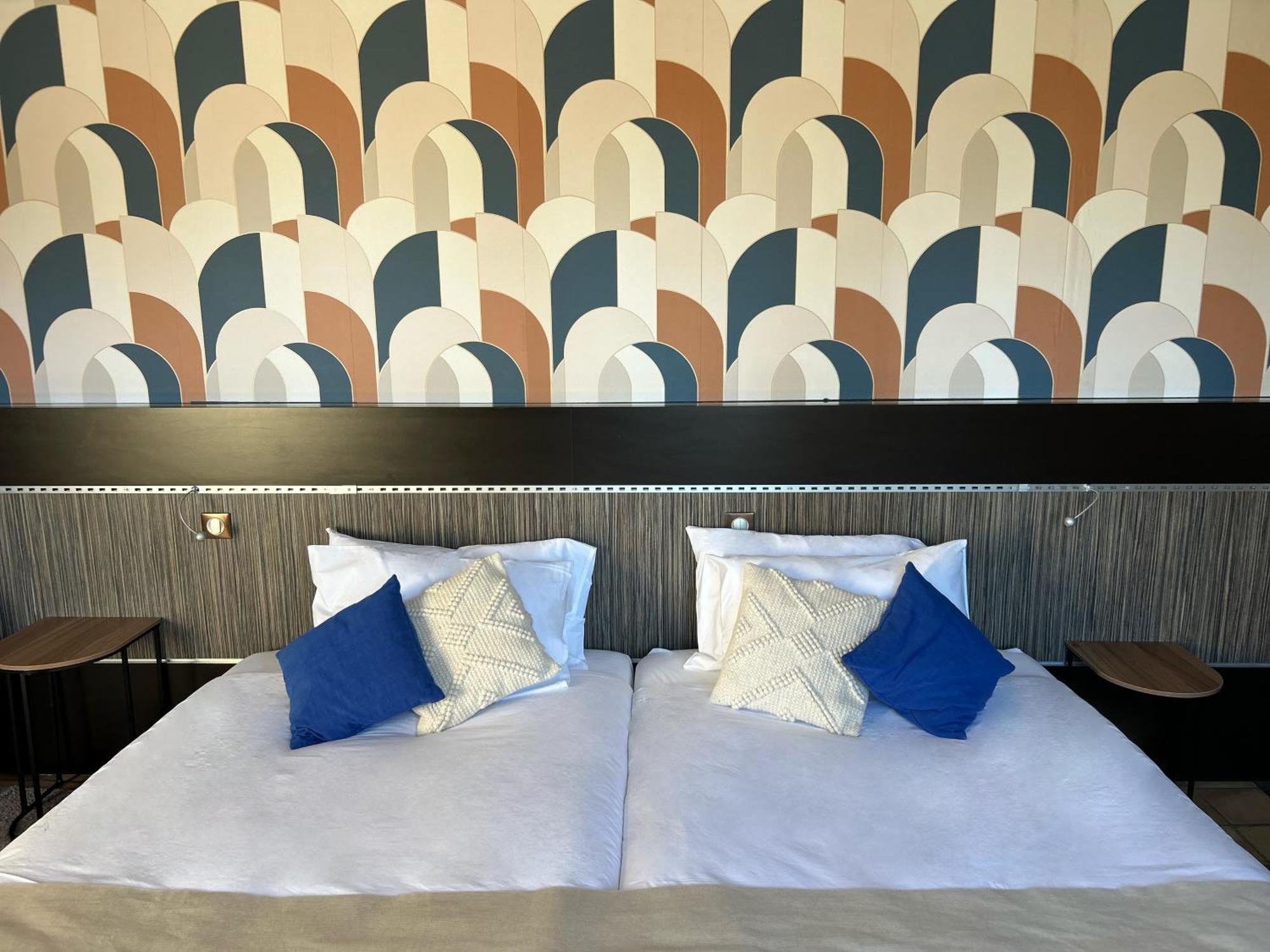 Hotel-Restaurant Le Senechal Sauveterre-de-Rouergue Ngoại thất bức ảnh