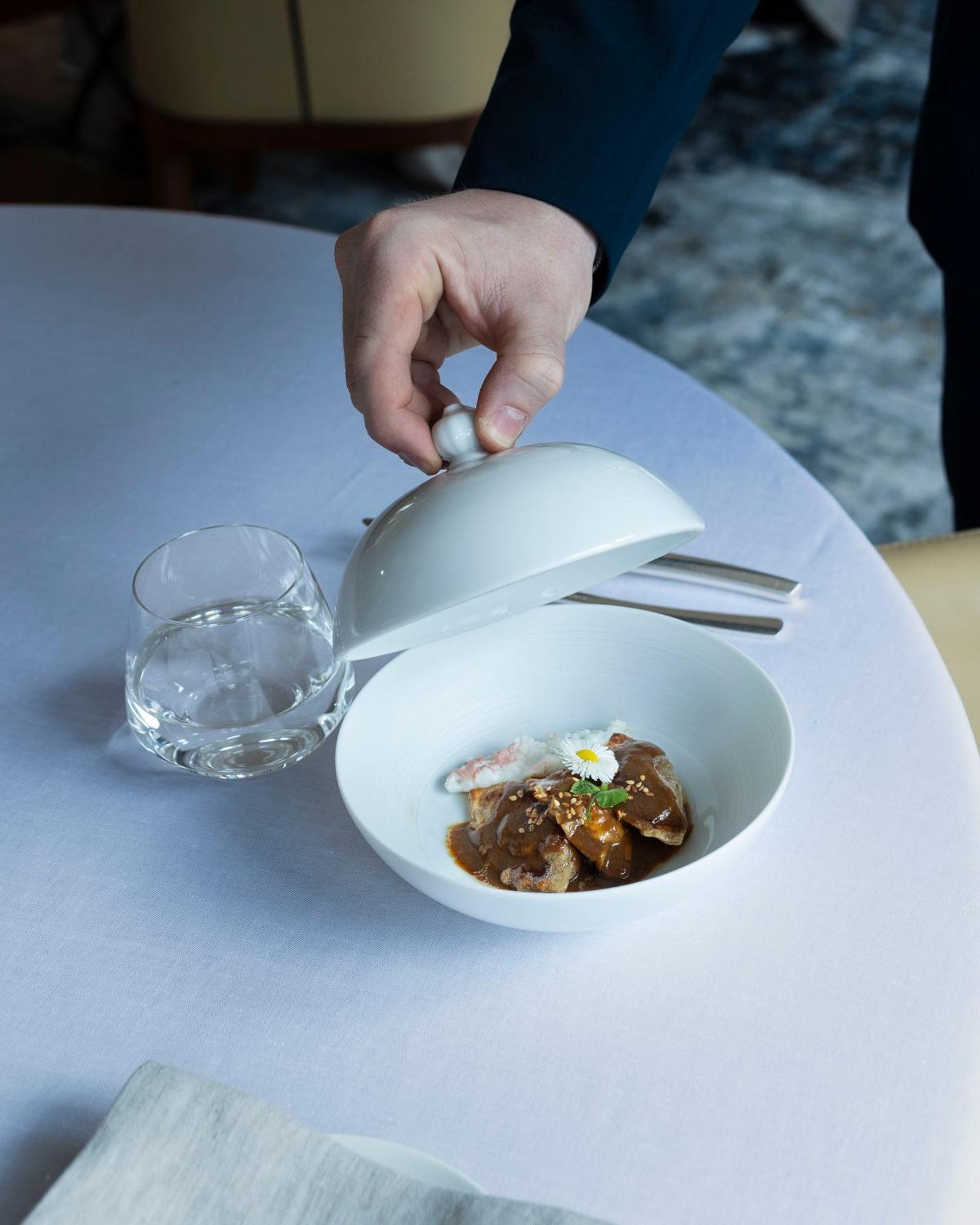 Hotel-Restaurant Le Senechal Sauveterre-de-Rouergue Ngoại thất bức ảnh
