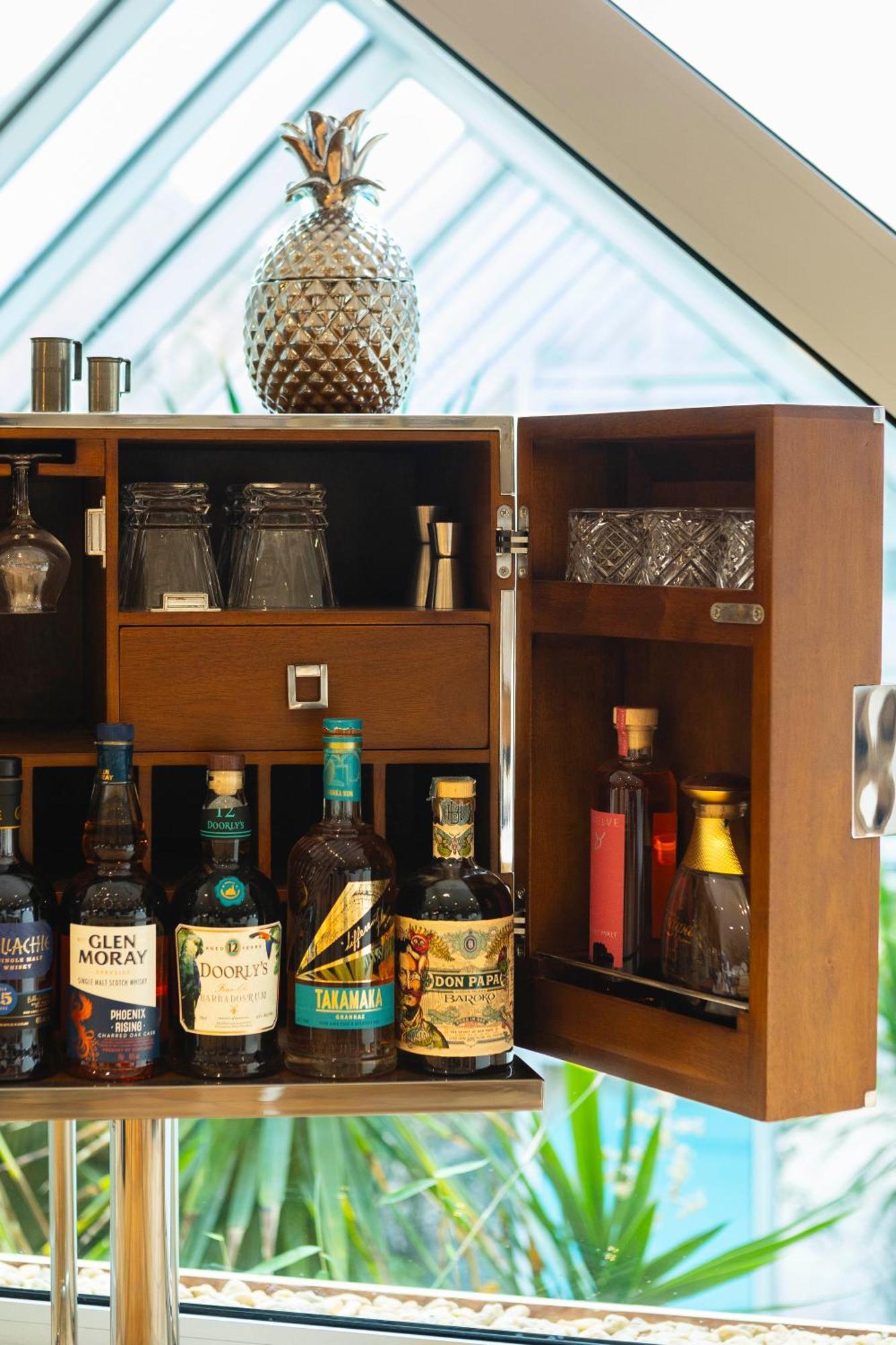 Hotel-Restaurant Le Senechal Sauveterre-de-Rouergue Ngoại thất bức ảnh